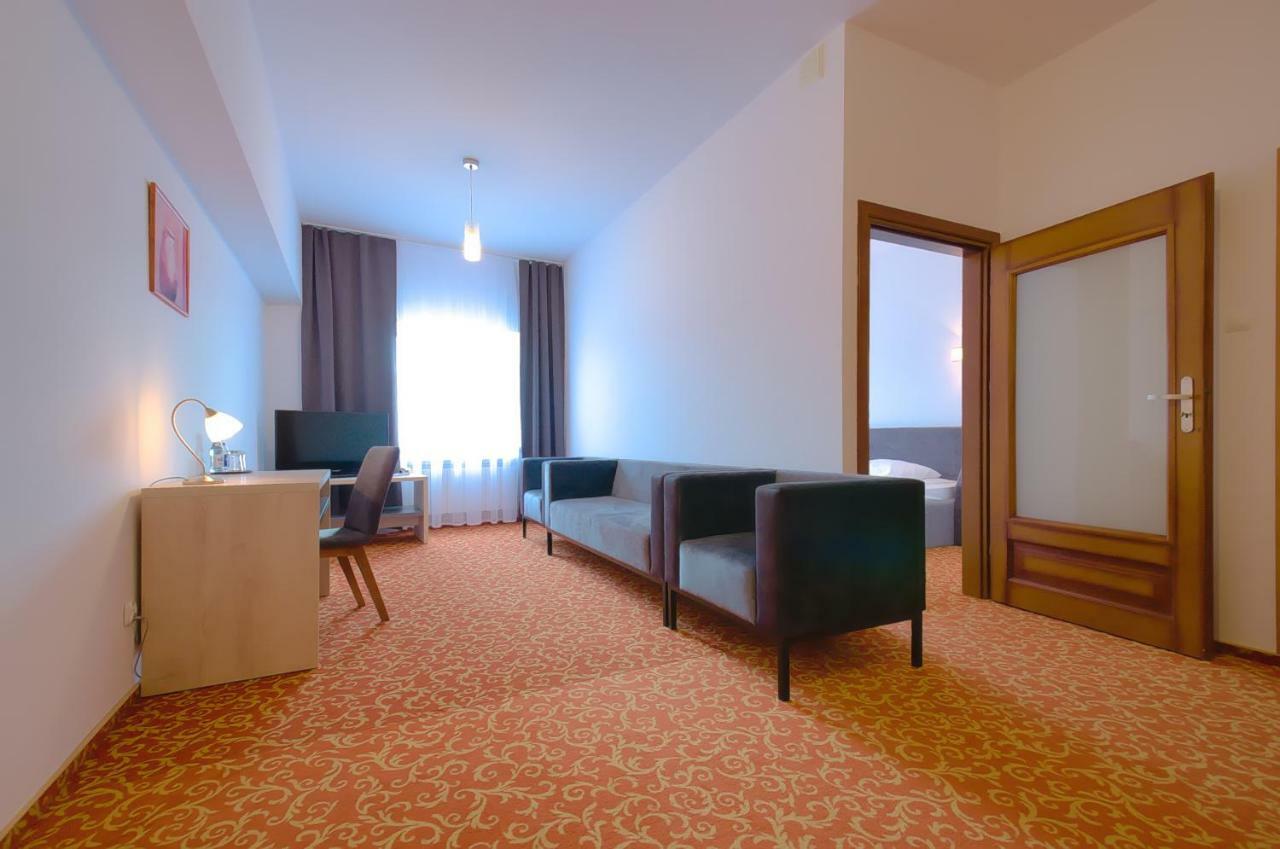 Hotel Sezam Machowa Eksteriør bilde